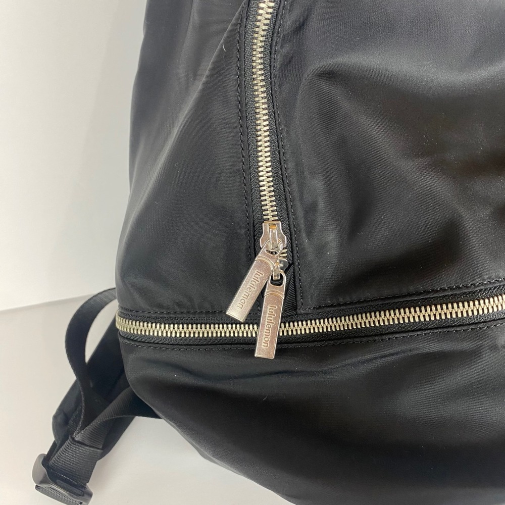 Lululemon City Adventure Backpack Black 20L - Picture 5 of 11